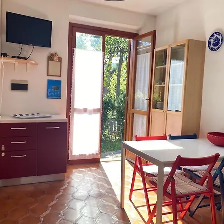 Pini 2 Apartment *