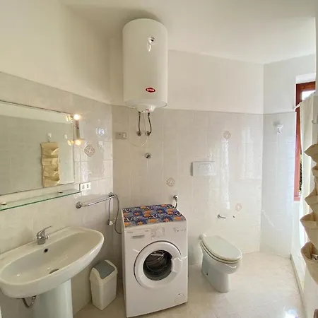 Pini 2 Apartment *